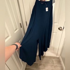 Navy jumpsuit wide-legs, NYT